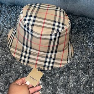 Authentic Burberry bucket hat